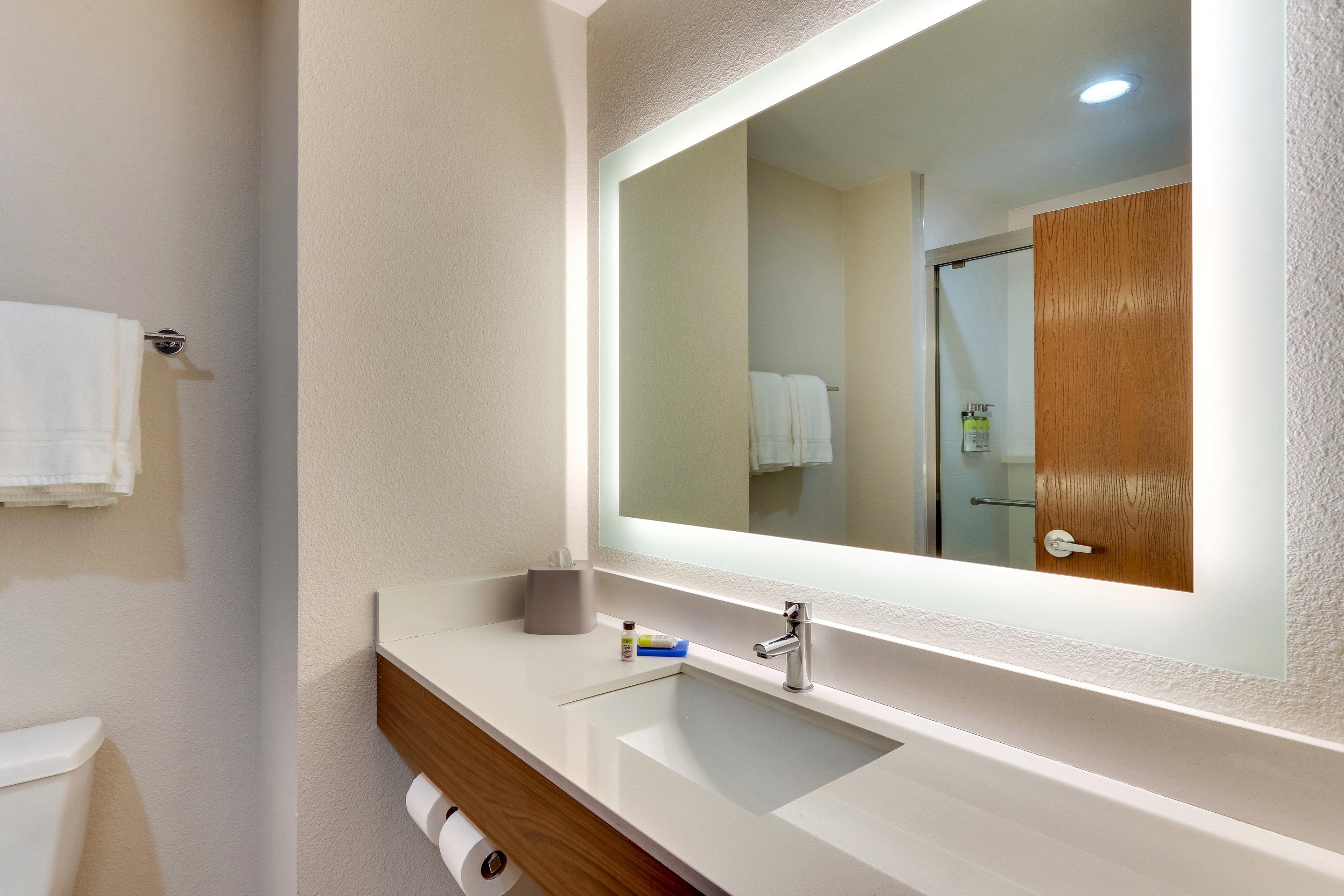 Express Worth Nw Loop 820 By Ihg 3* Fort Worth