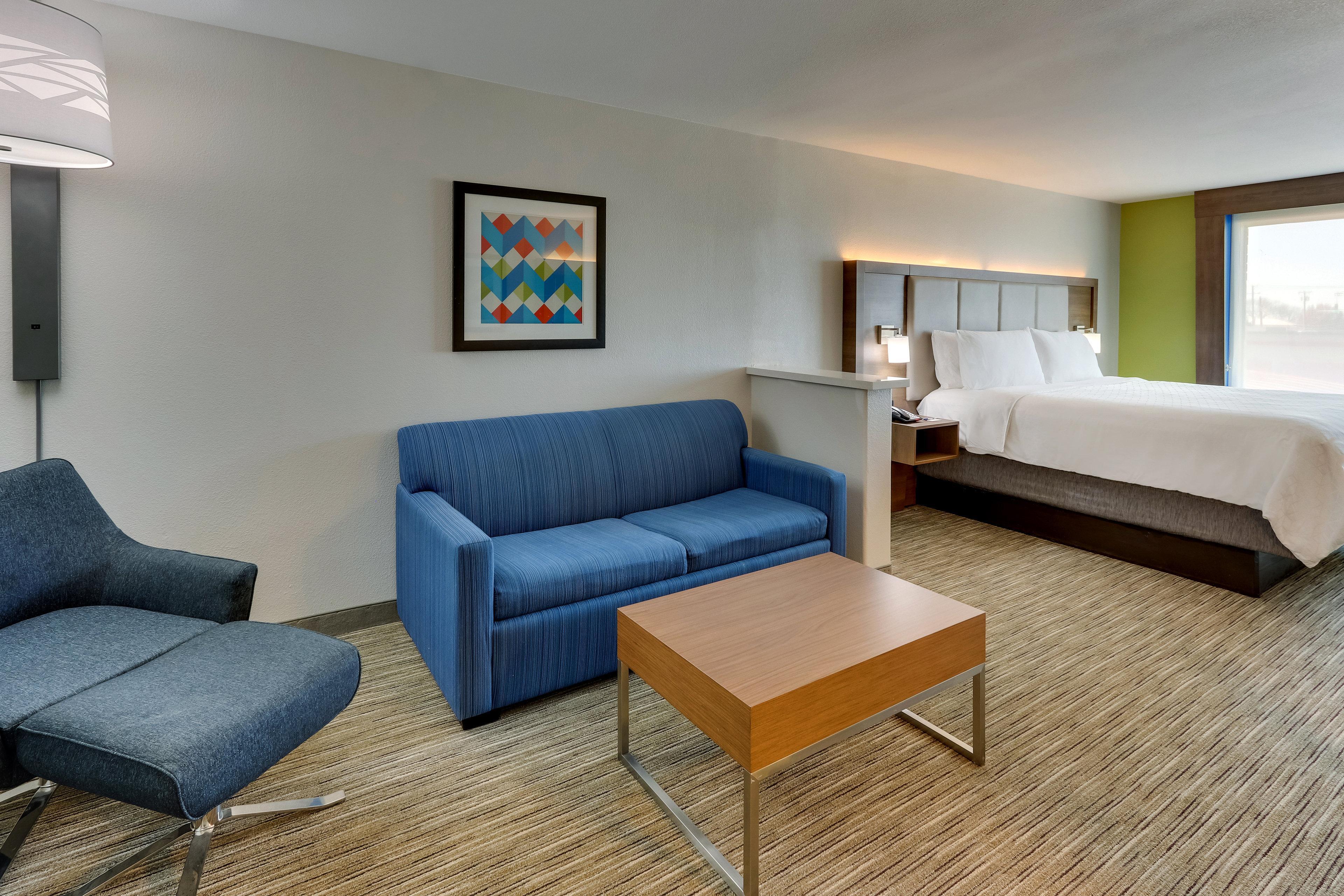 Express Worth Nw Loop 820 By Ihg Hotel 3*