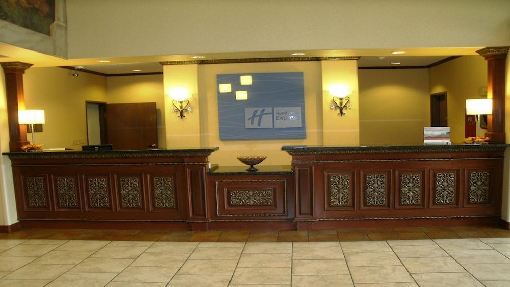 Hotel Express Worth Nw Loop 820 By Ihg Fort Worth