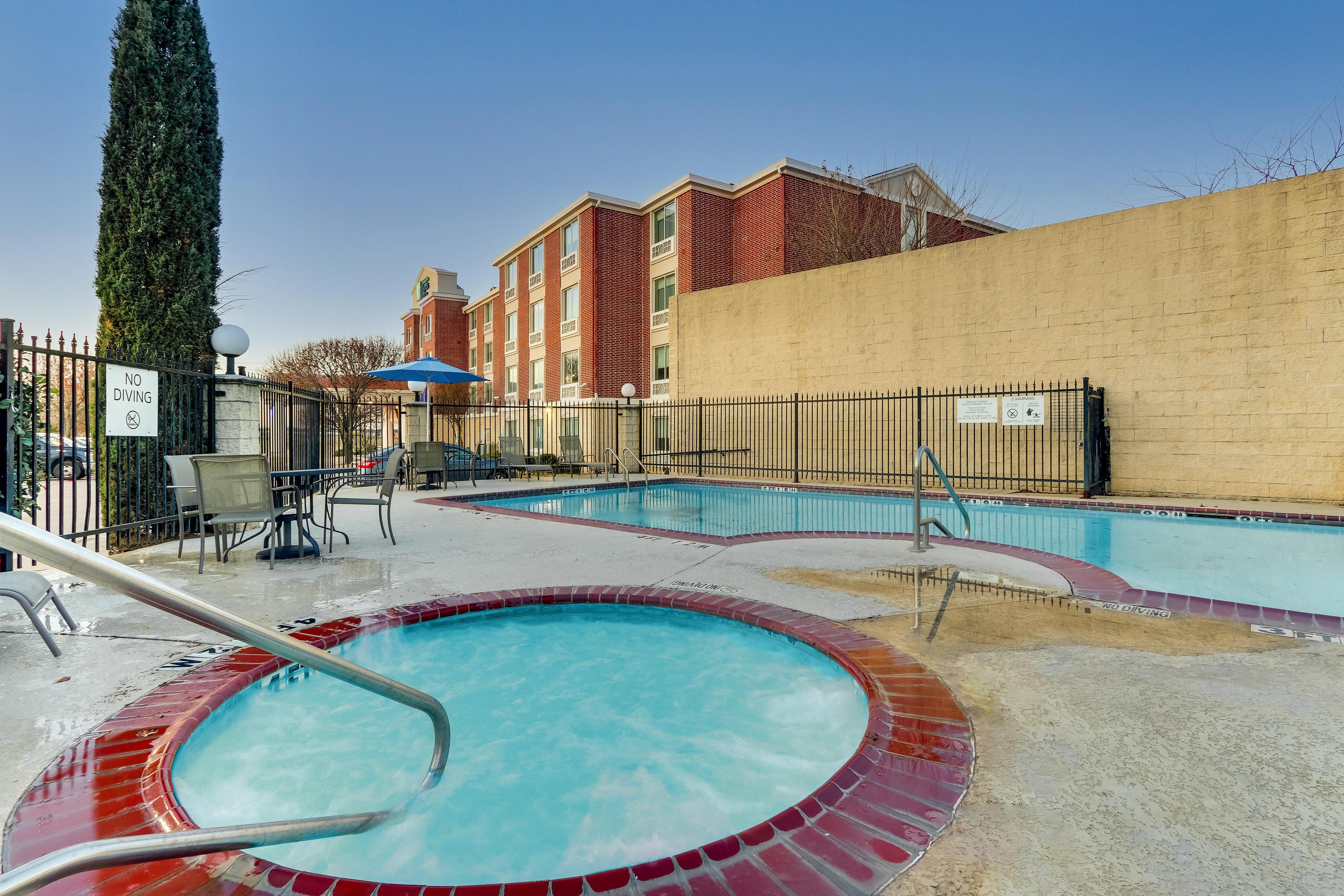 Express Worth Nw Loop 820 By Ihg 3* Fort Worth